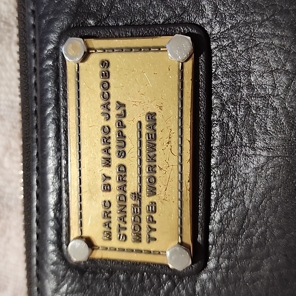 🐉MARC BY MARC JACOBS🐉TRI WORKWEAR LONG ZIPPER WALLET 🐉BROWN LEATHER🐉VGUC🐉 - Picture 2 of 16